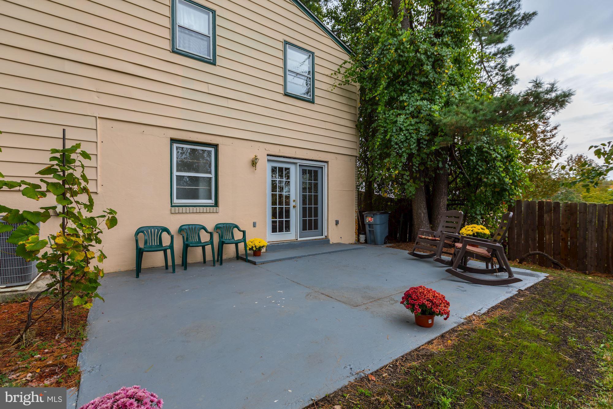 WEST VIEW - Residential