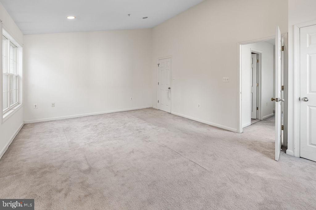 MARLTON TOWN CENTER - Residential Lease