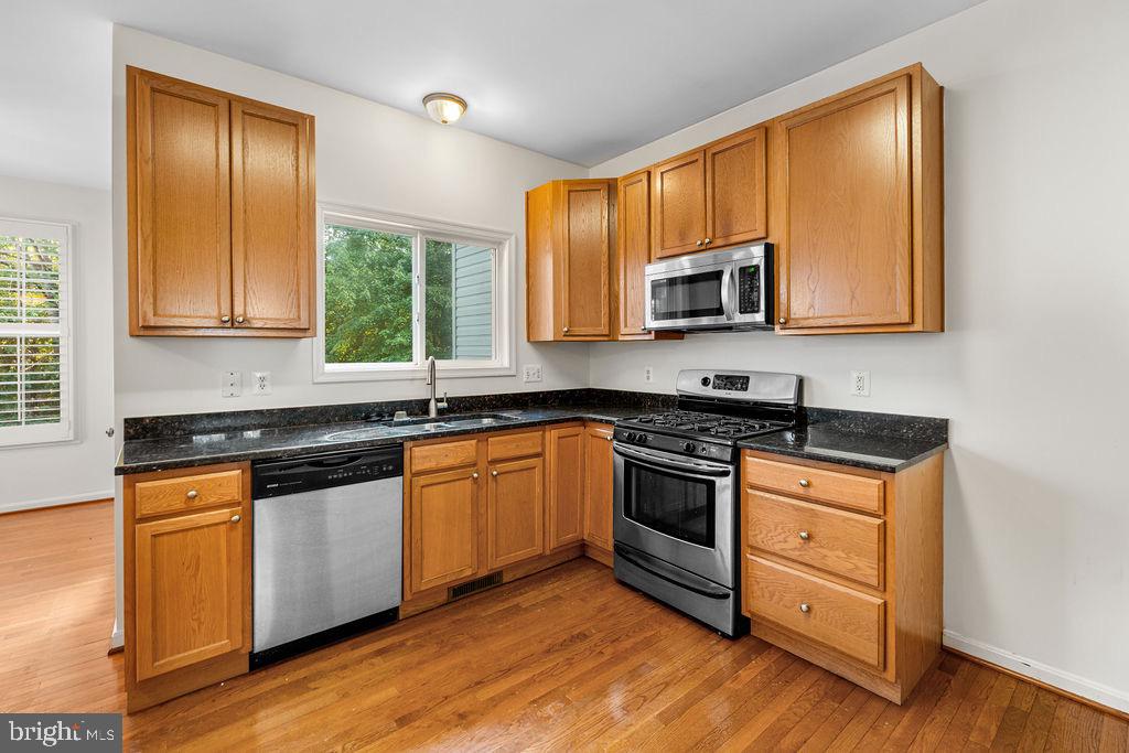 MARLTON TOWN CENTER - Residential Lease