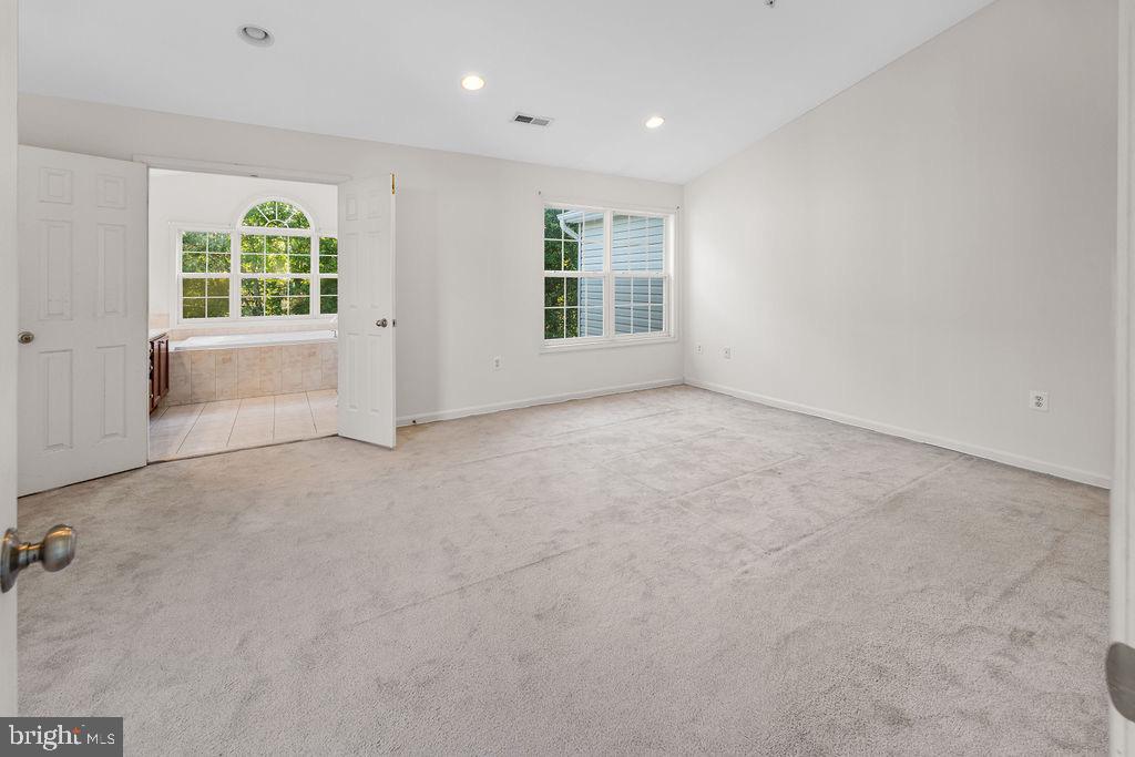 MARLTON TOWN CENTER - Residential Lease