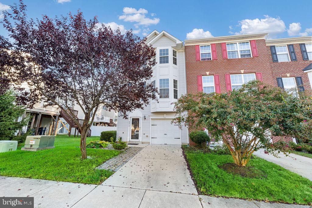 MARLTON TOWN CENTER - Residential Lease