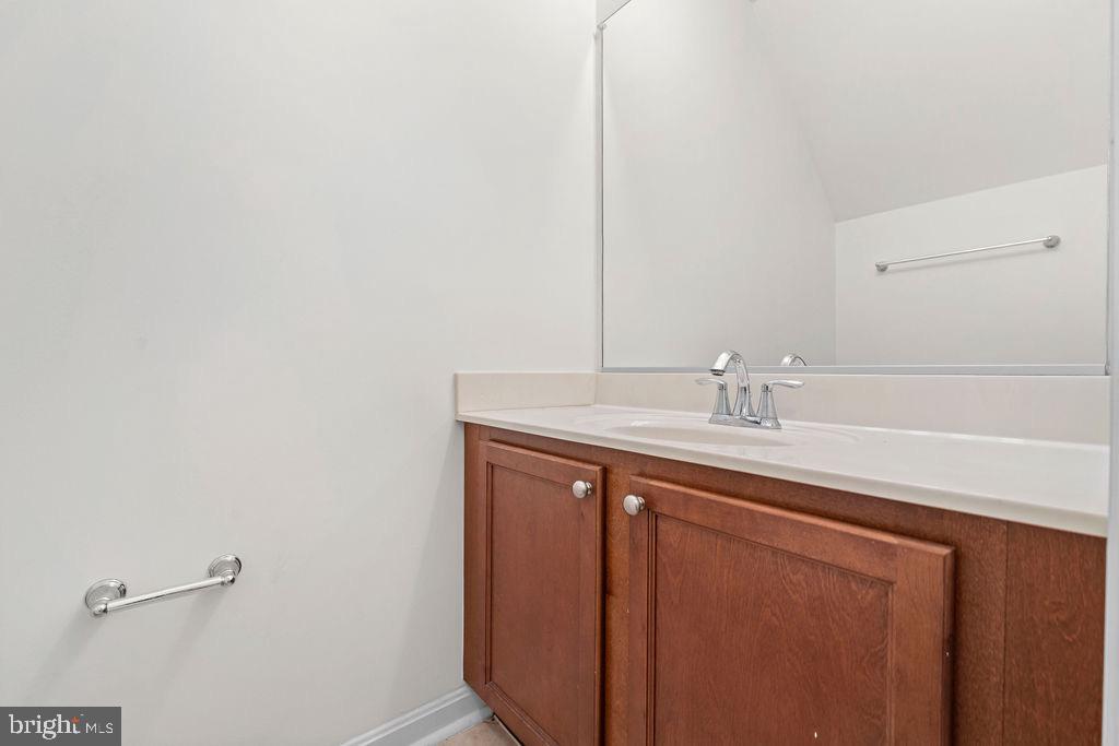 MARLTON TOWN CENTER - Residential Lease