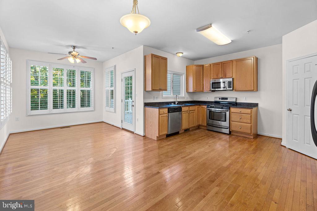 MARLTON TOWN CENTER - Residential Lease