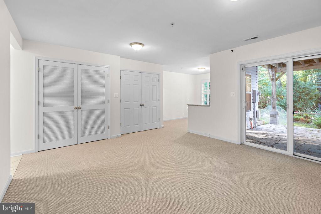 MARLTON TOWN CENTER - Residential Lease