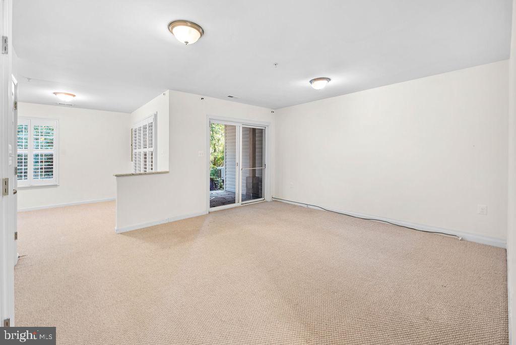 MARLTON TOWN CENTER - Residential Lease