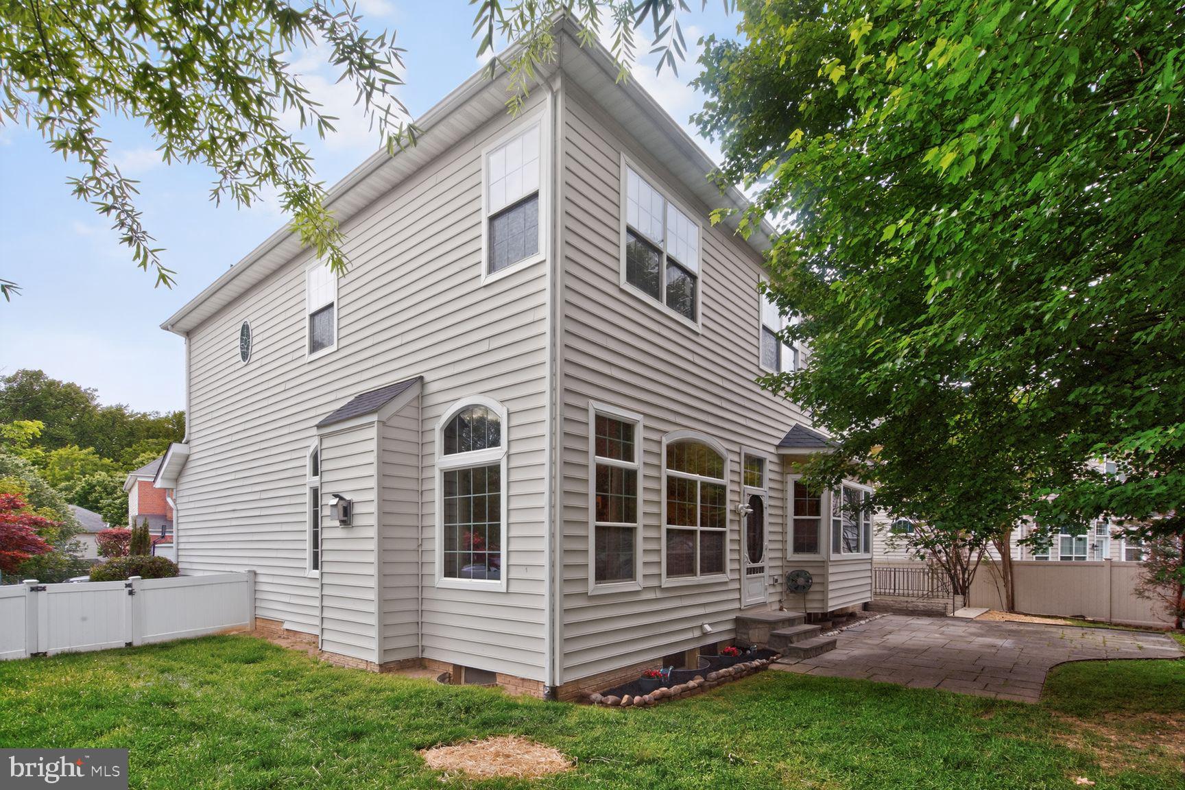 ROSE HILL - Residential