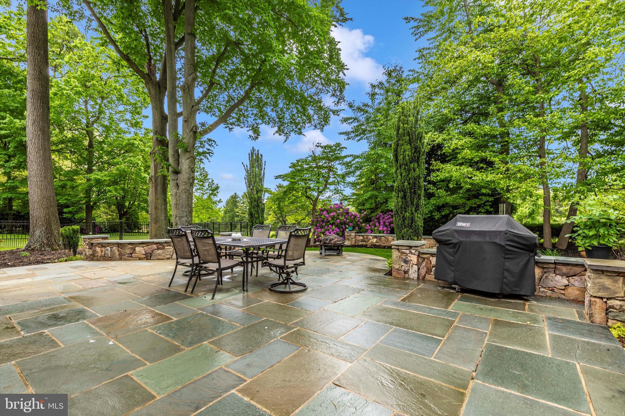 WESTWINDS - Residential