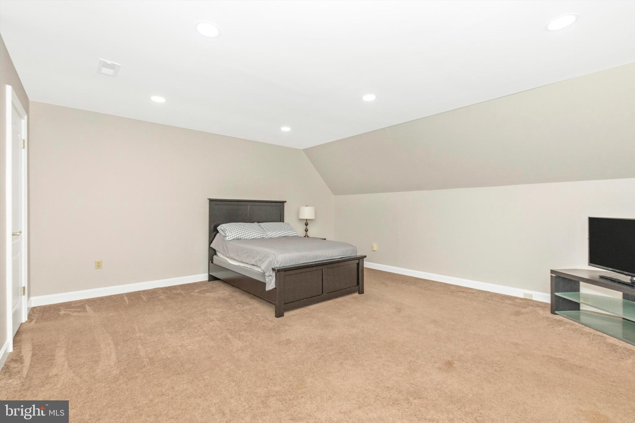 WESTWINDS - Residential