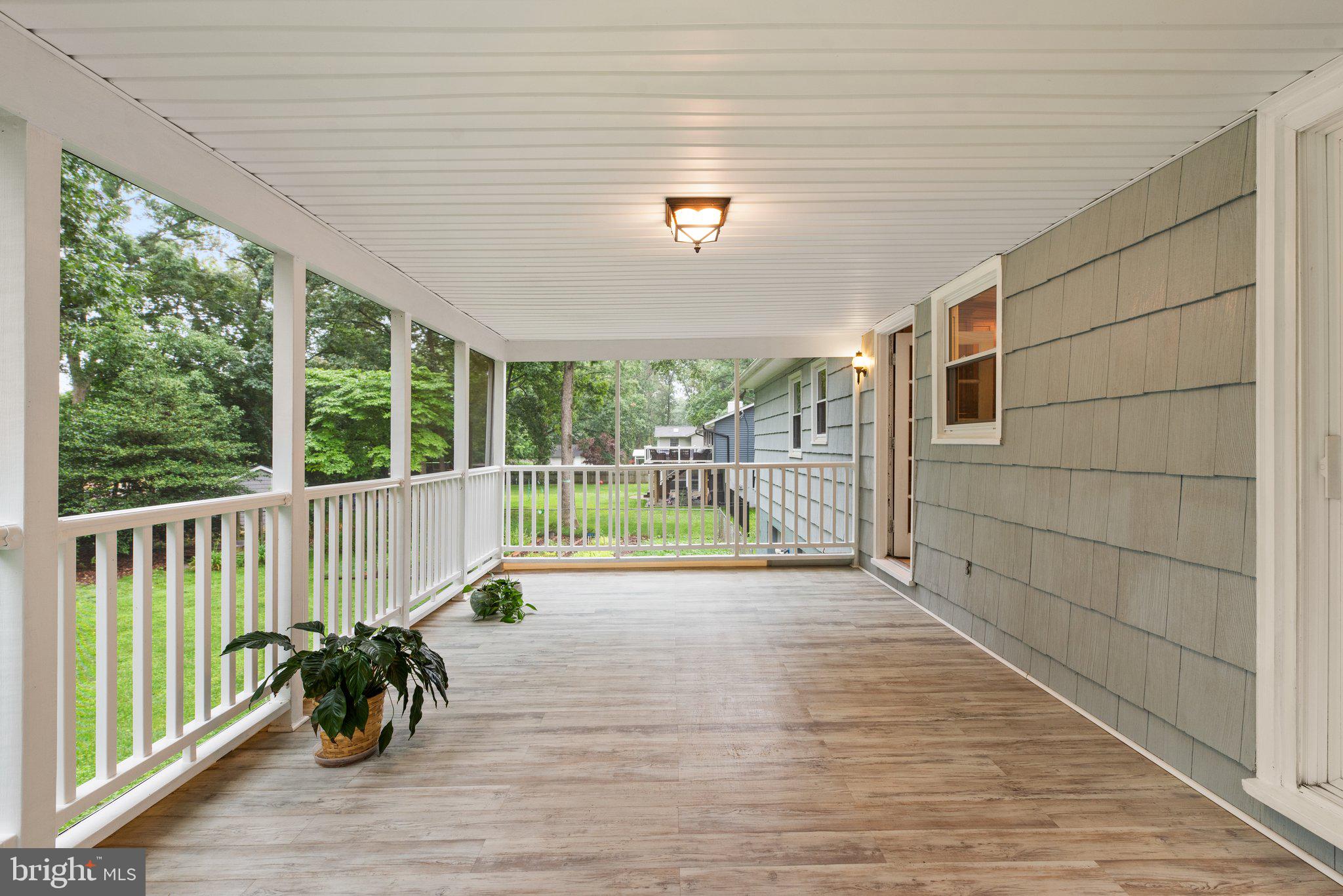 HAMPTON MANOR - Residential