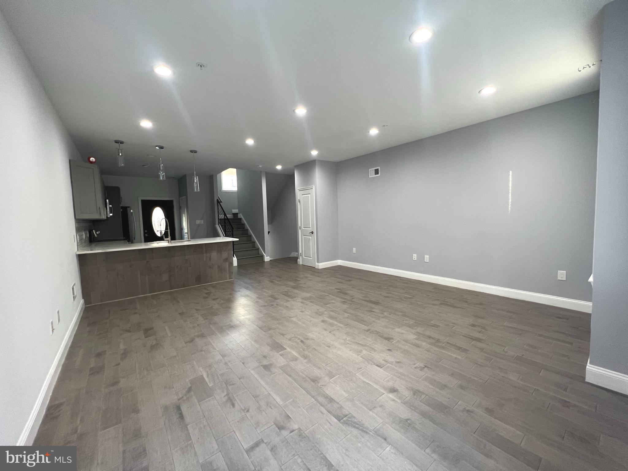 NORRIS SQUARE - Residential