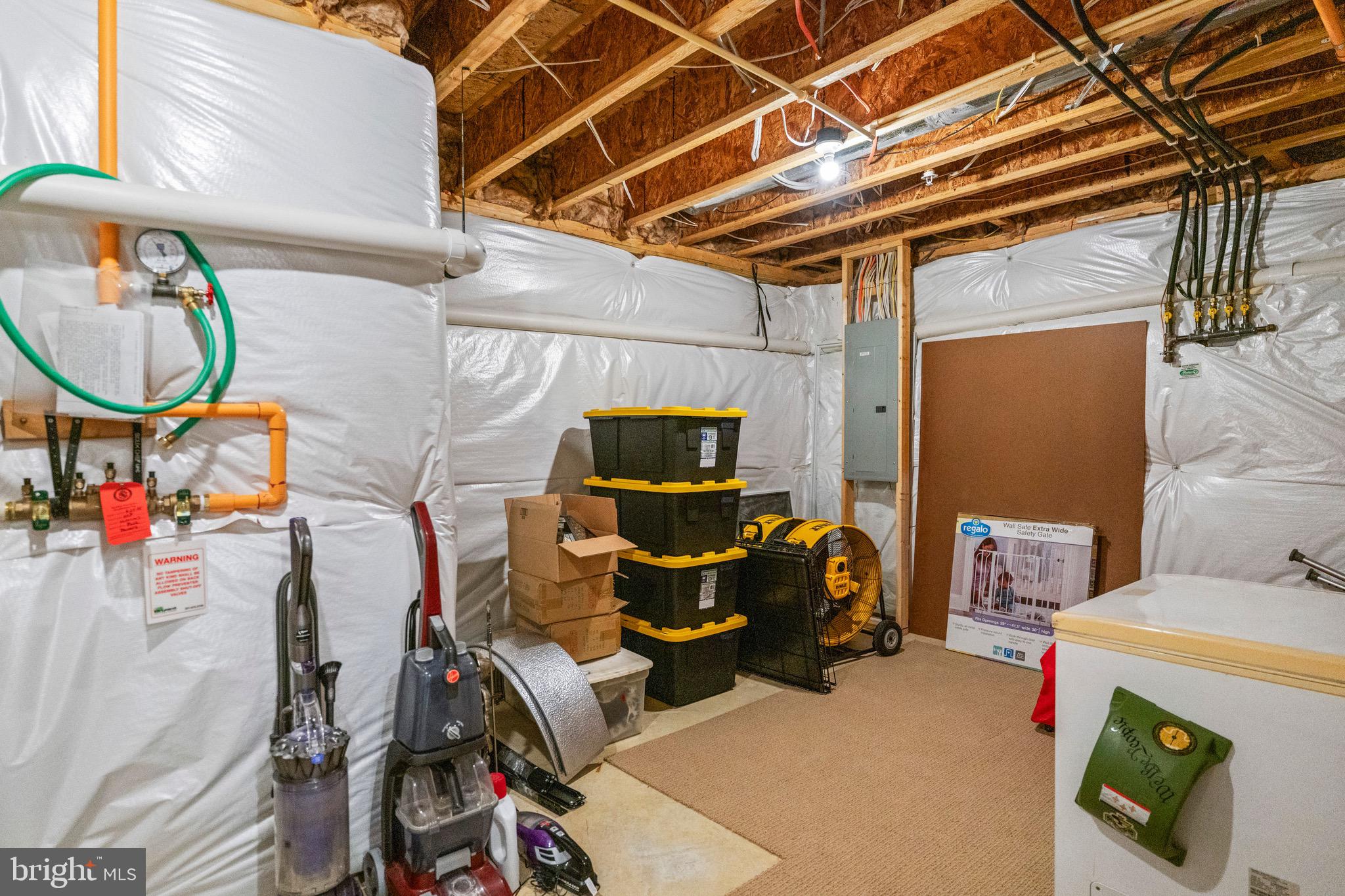 PONDVIEW - Residential