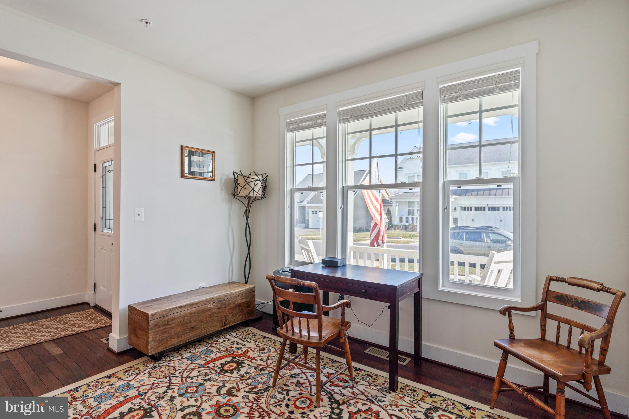 PONDVIEW - Residential