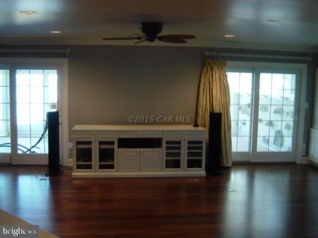 CAPTAINS HILL - Residential