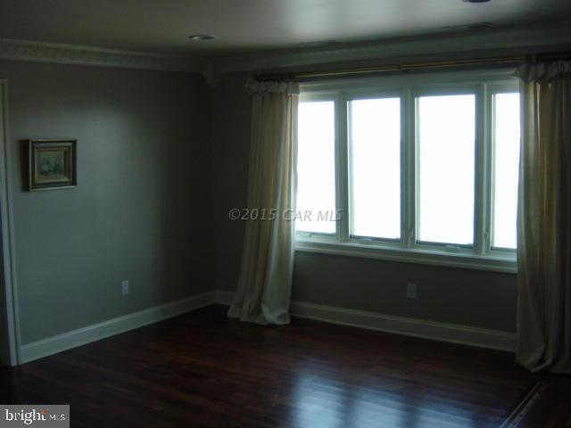 CAPTAINS HILL - Residential