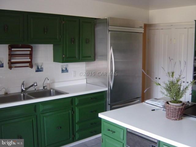 CAPTAINS HILL - Residential