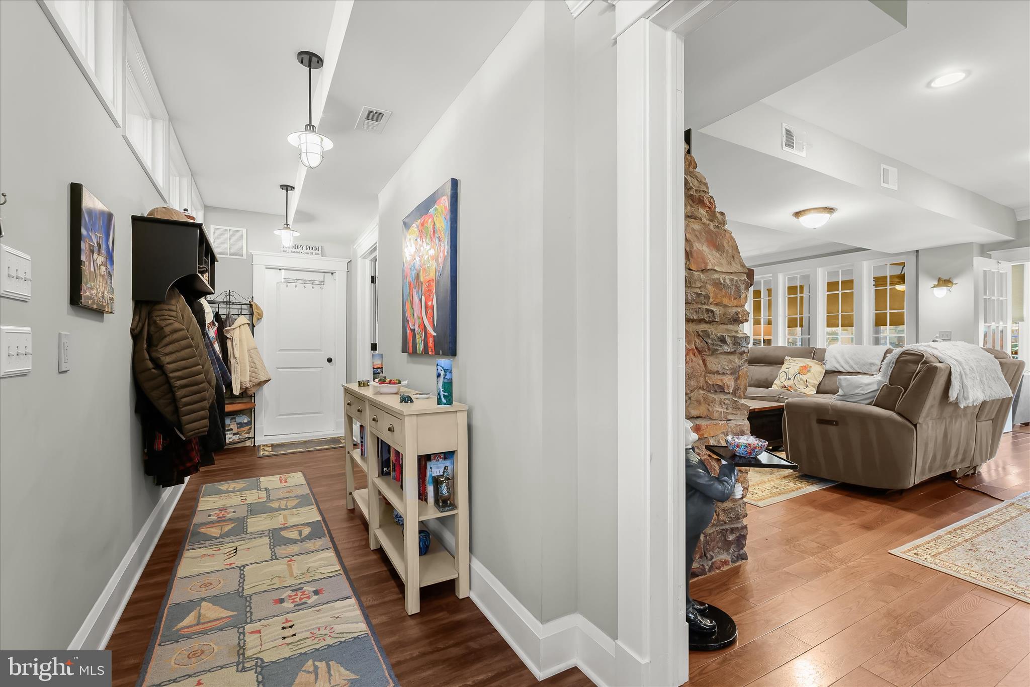 MIDDLE RIVER - Residential