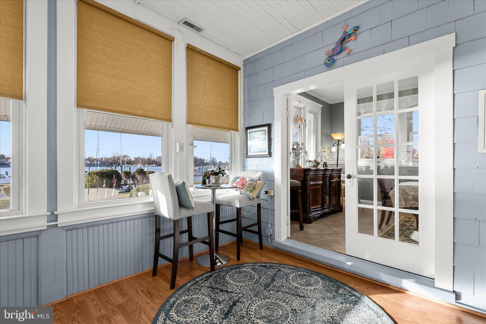 MIDDLE RIVER - Residential