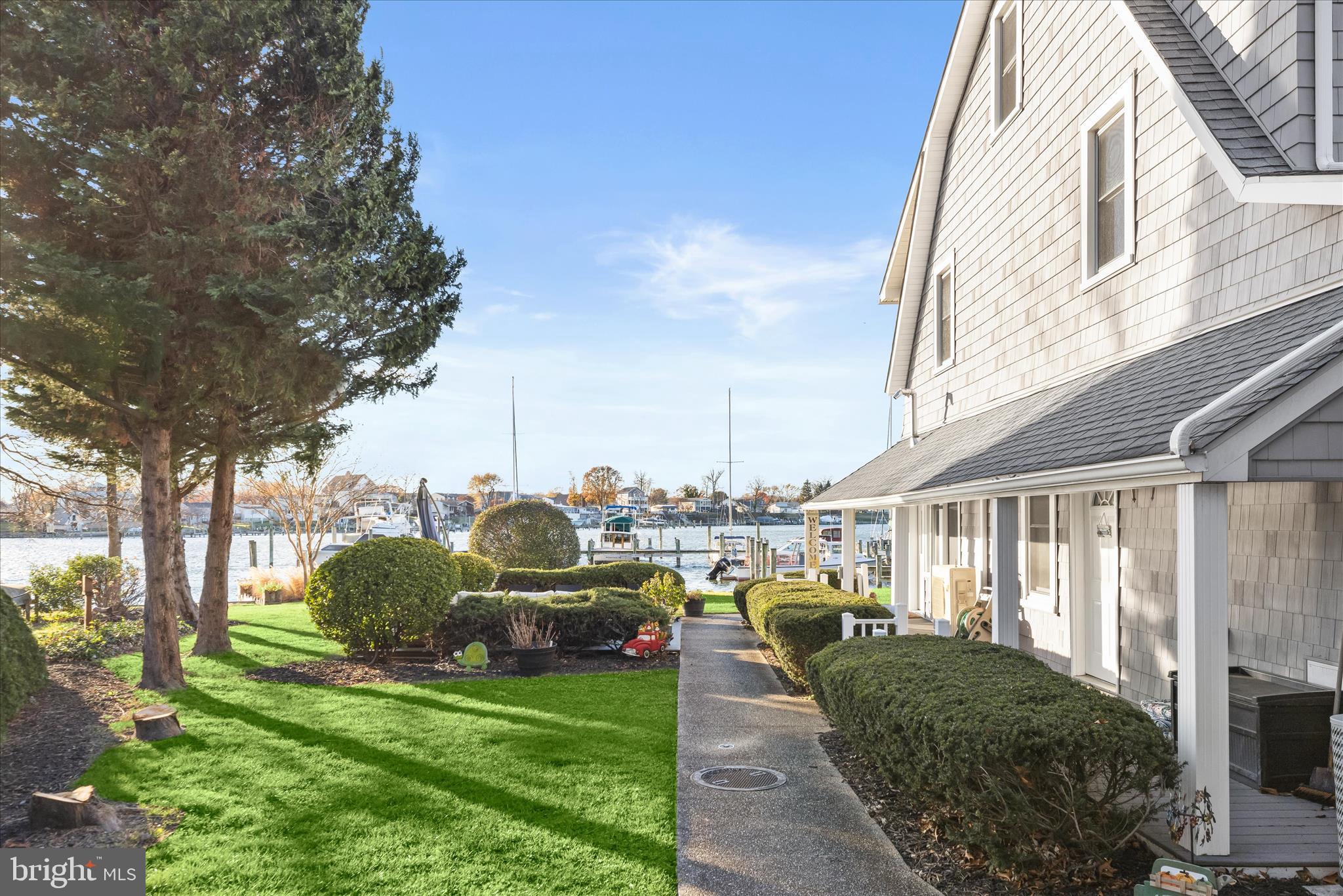 MIDDLE RIVER - Residential