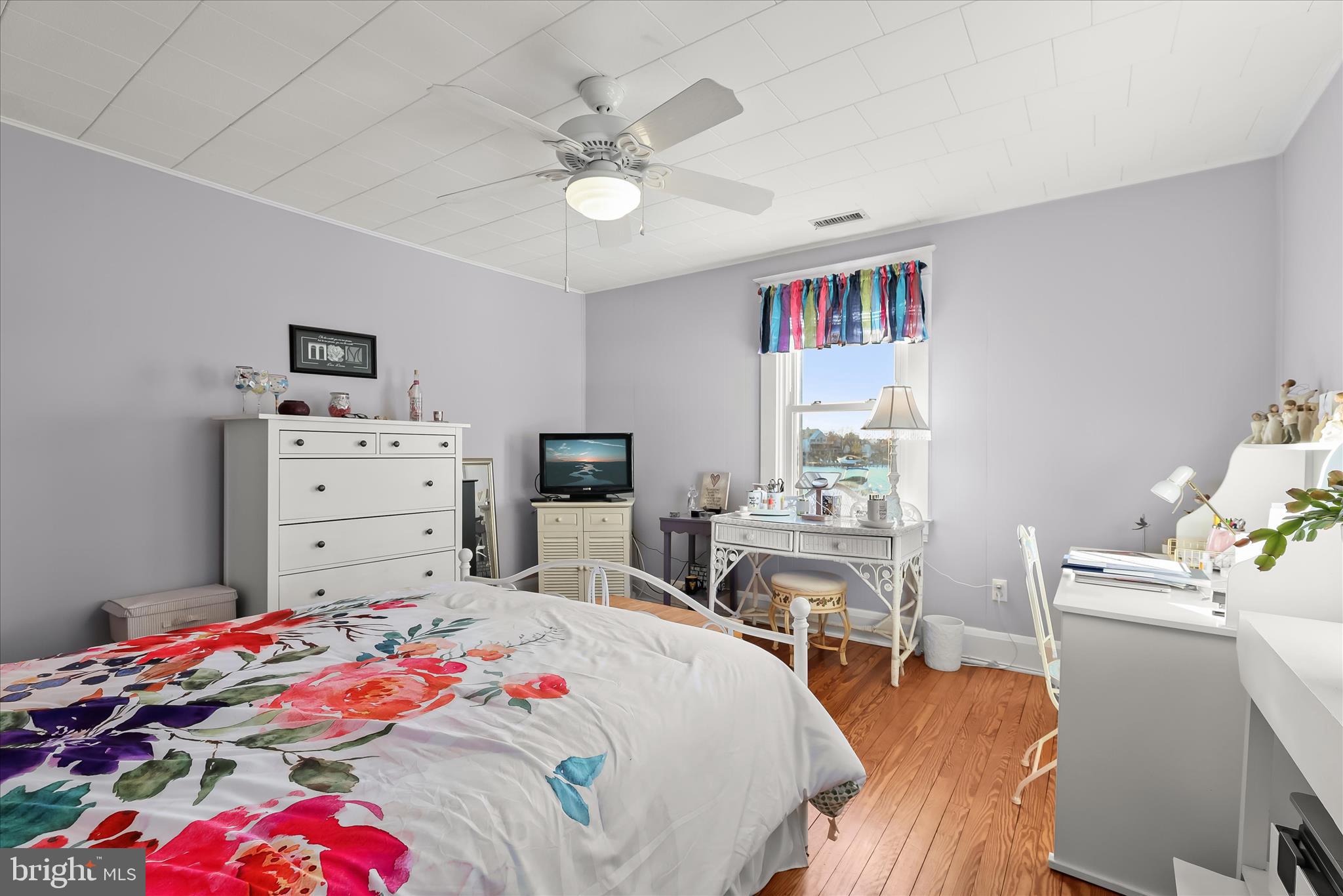 MIDDLE RIVER - Residential