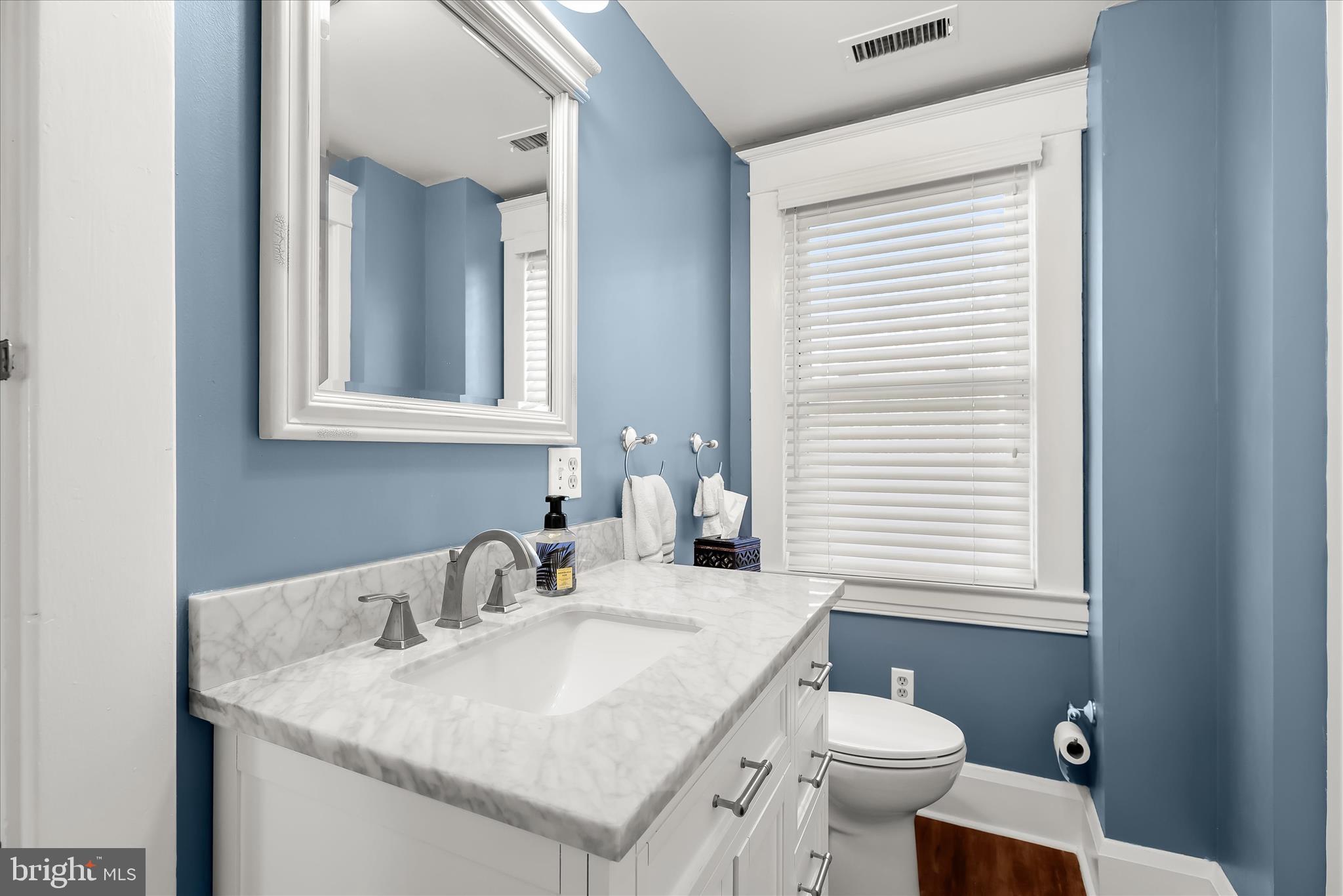 MIDDLE RIVER - Residential