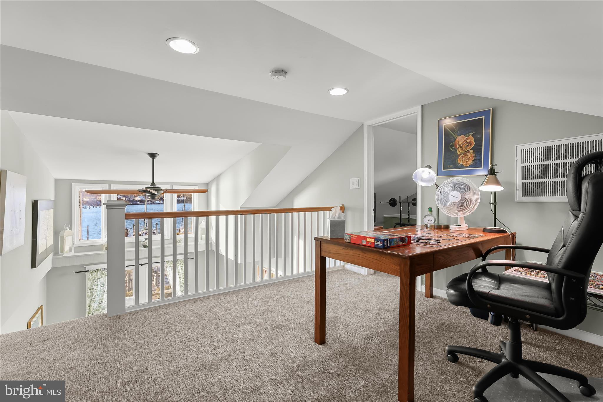 MIDDLE RIVER - Residential