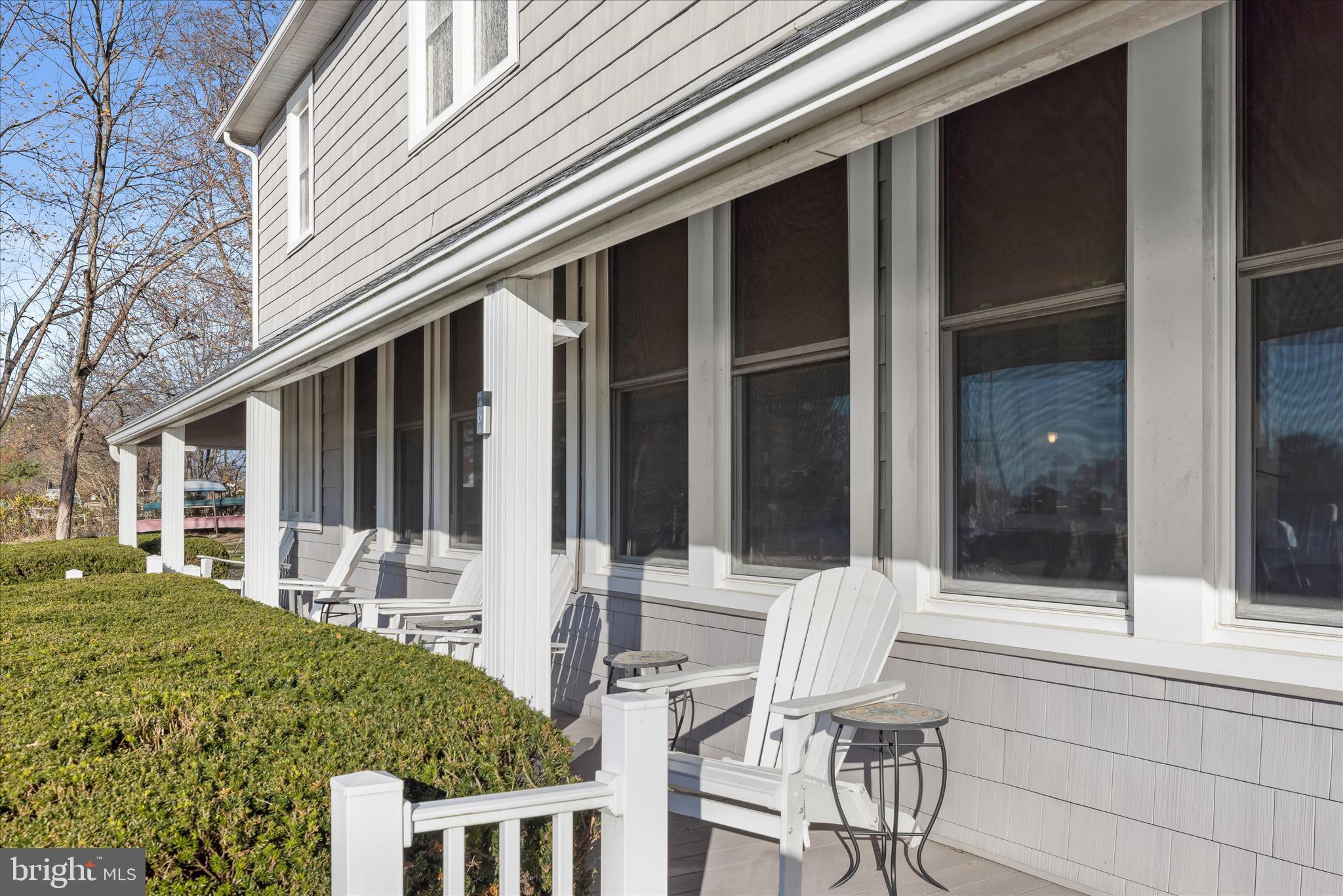 MIDDLE RIVER - Residential