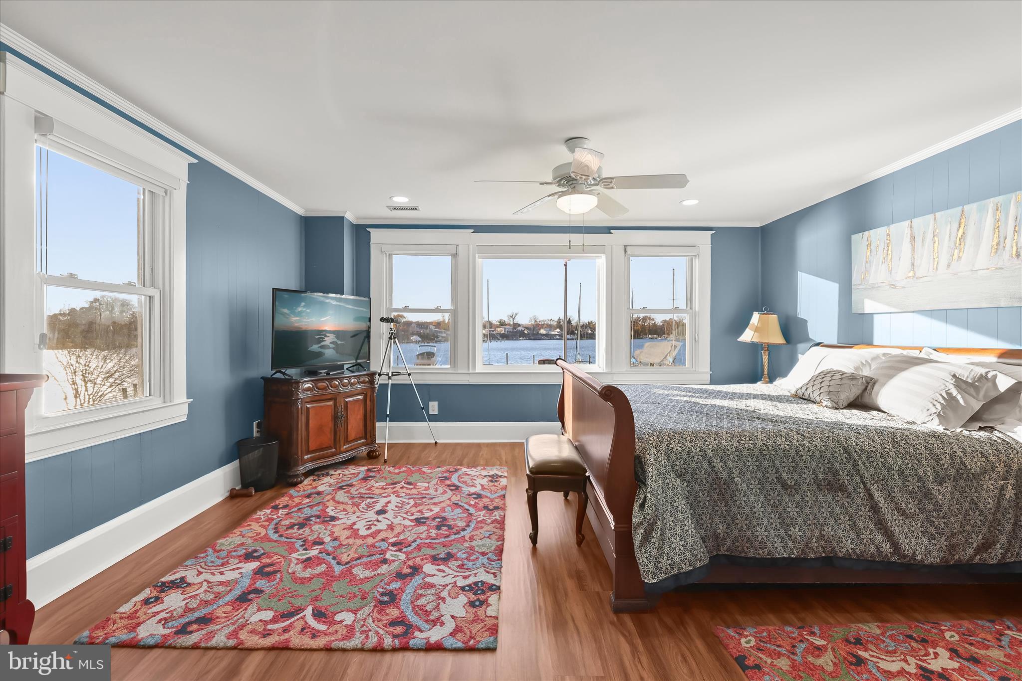 MIDDLE RIVER - Residential