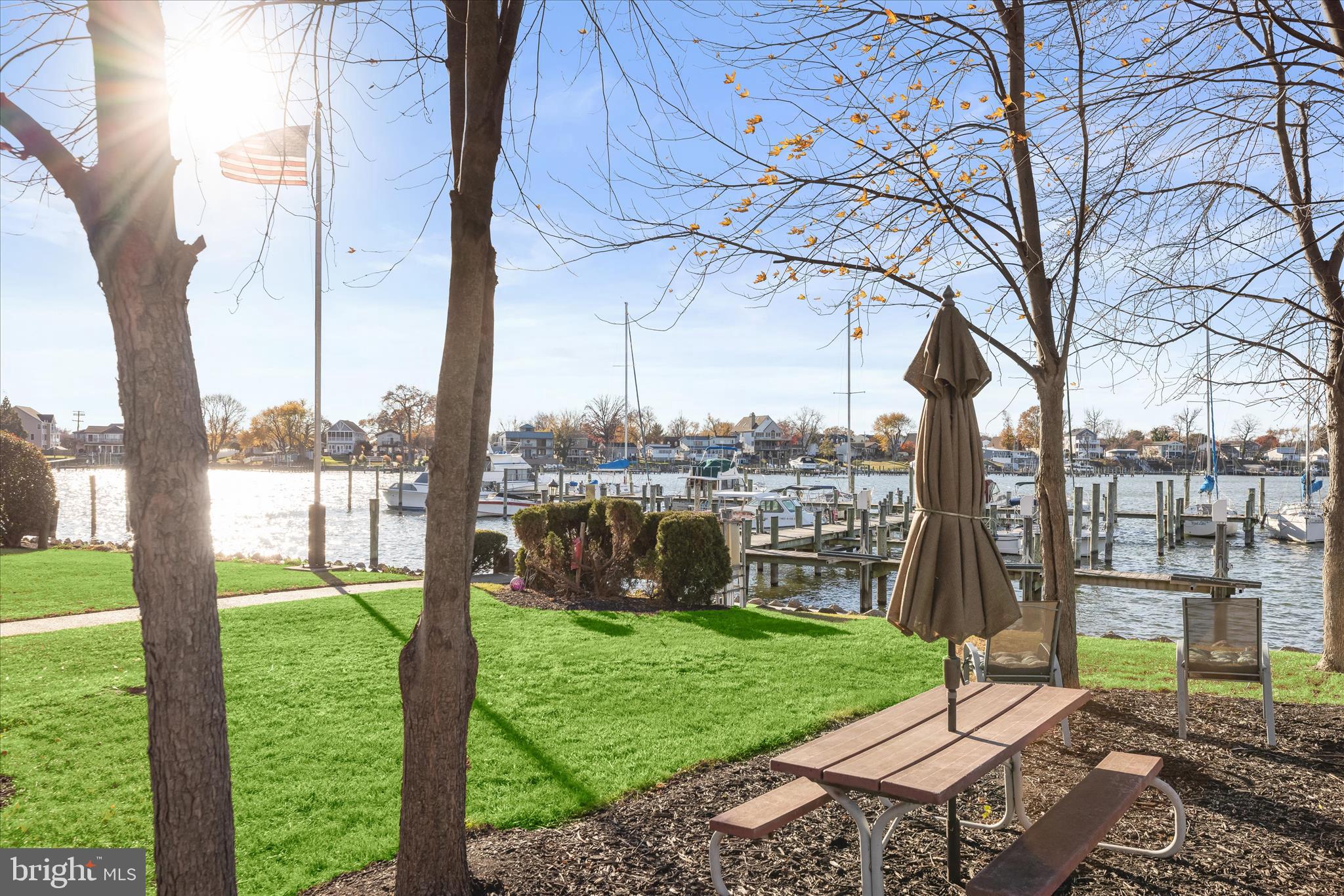 MIDDLE RIVER - Residential