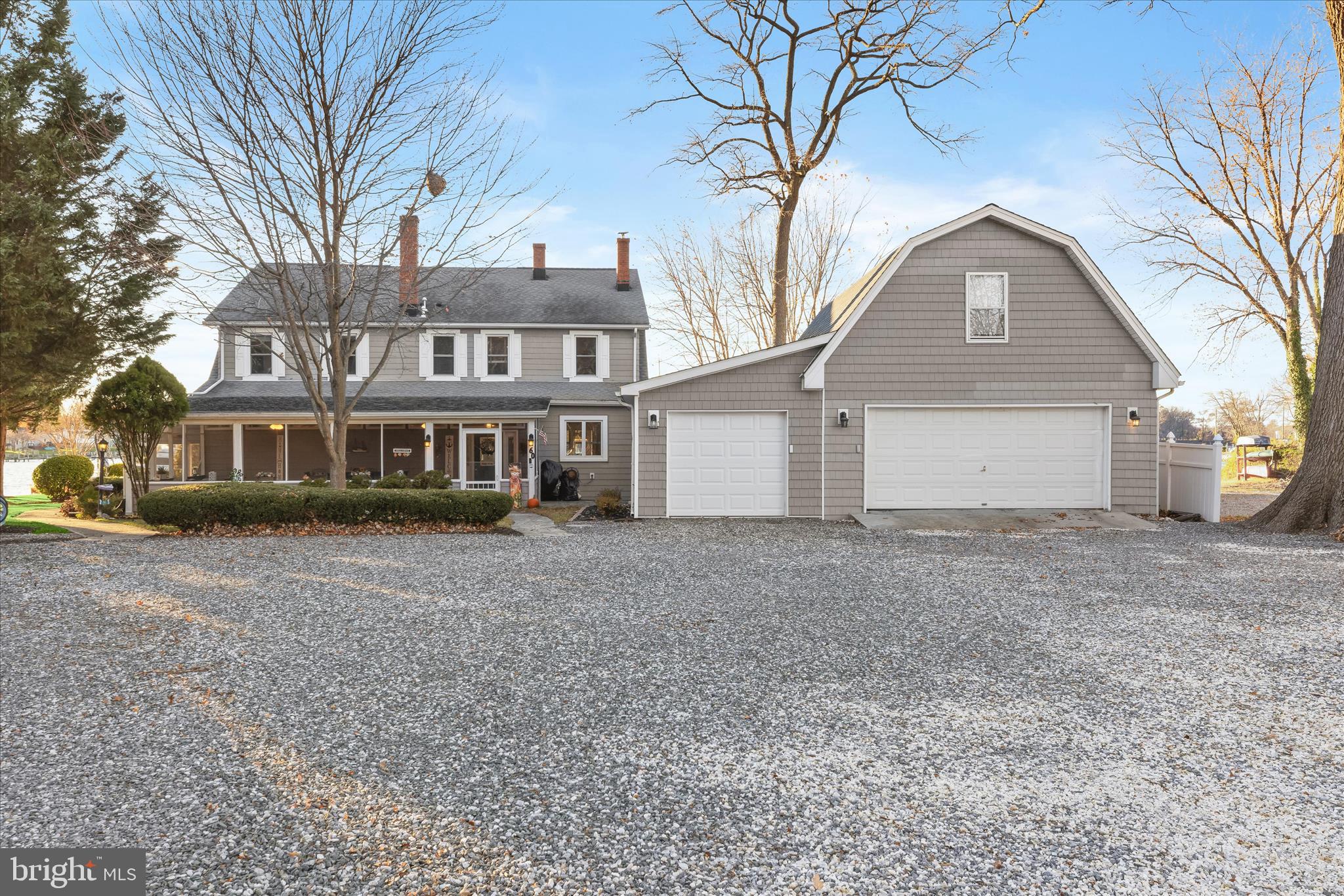 MIDDLE RIVER - Residential