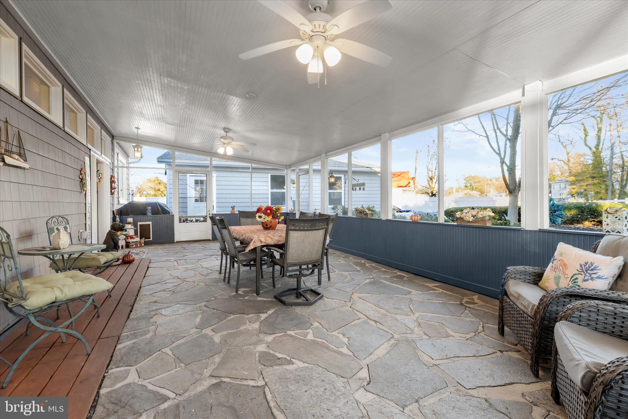 MIDDLE RIVER - Residential