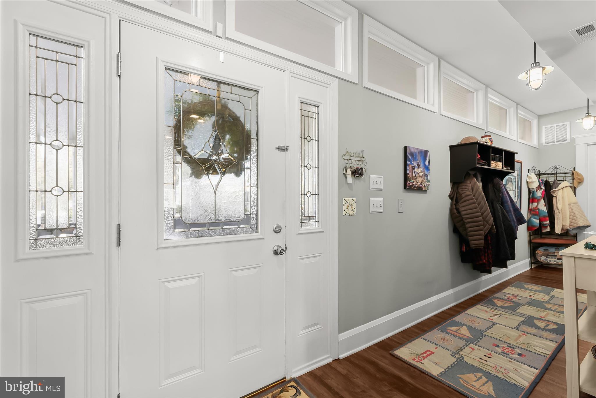 MIDDLE RIVER - Residential