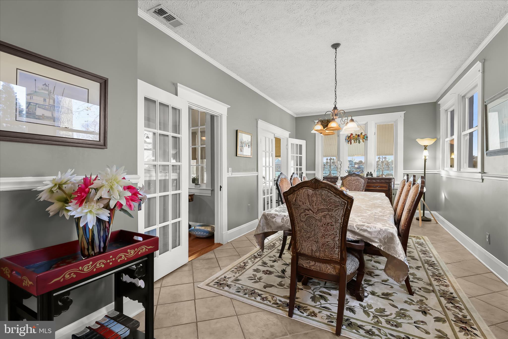 MIDDLE RIVER - Residential