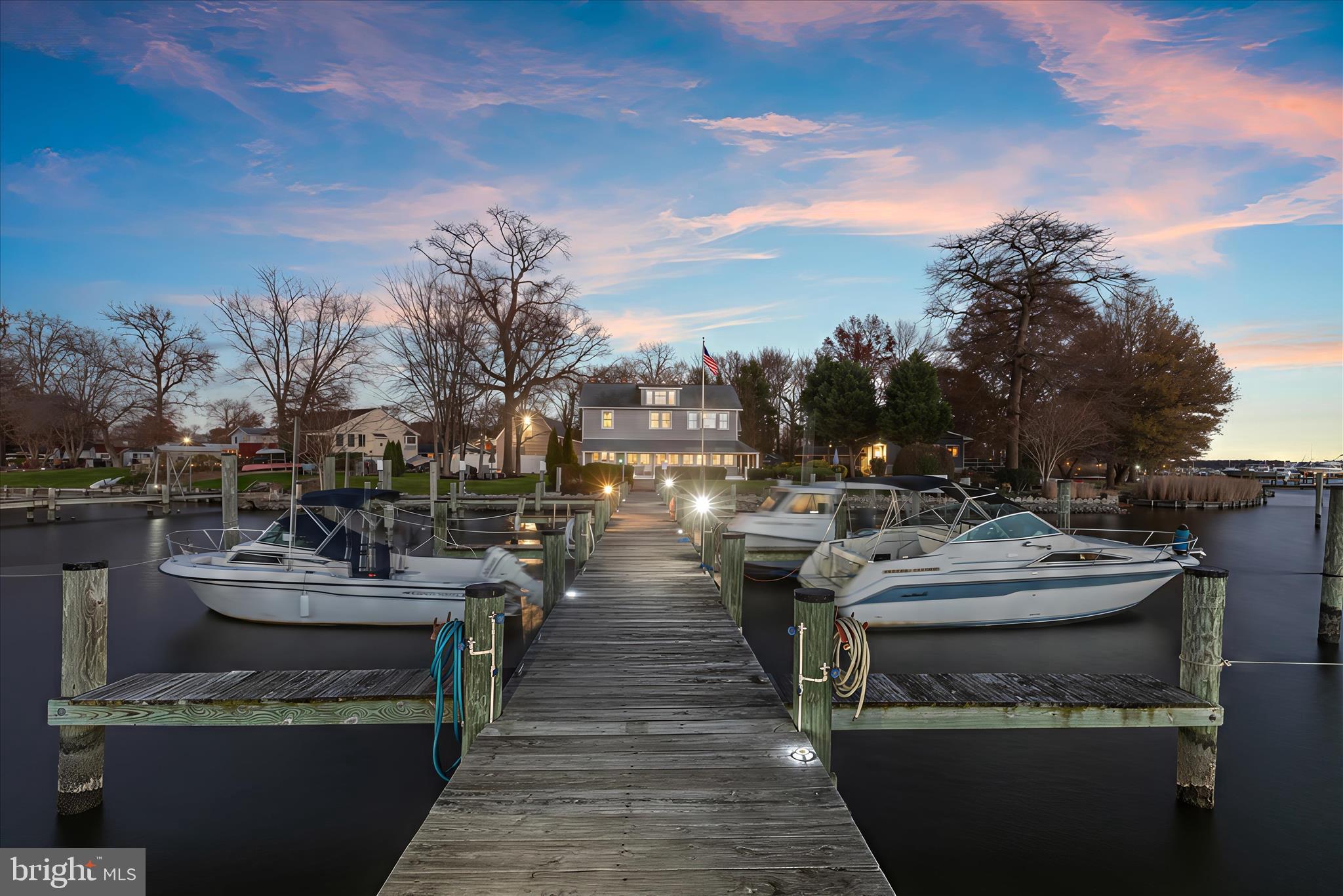 MIDDLE RIVER - Residential