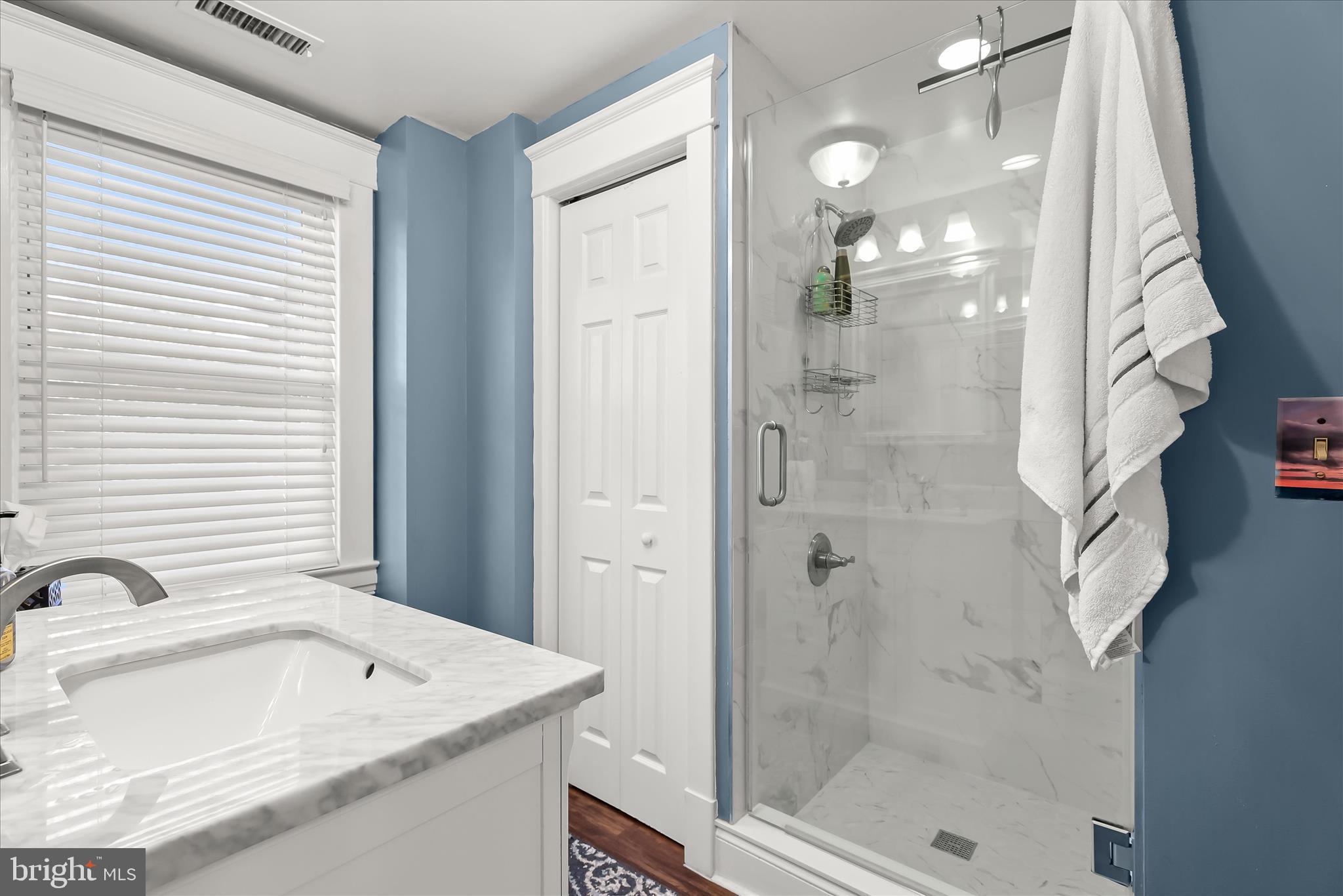 MIDDLE RIVER - Residential