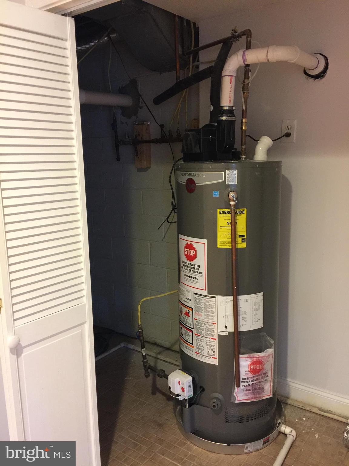 DUNN LORING GARDENS - Residential Lease