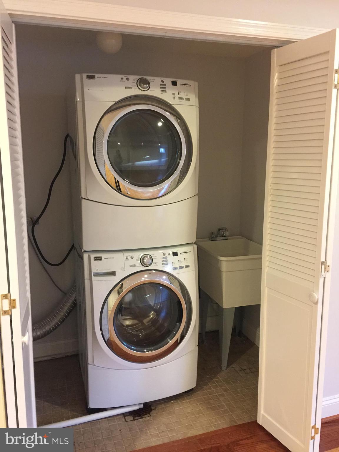 DUNN LORING GARDENS - Residential Lease