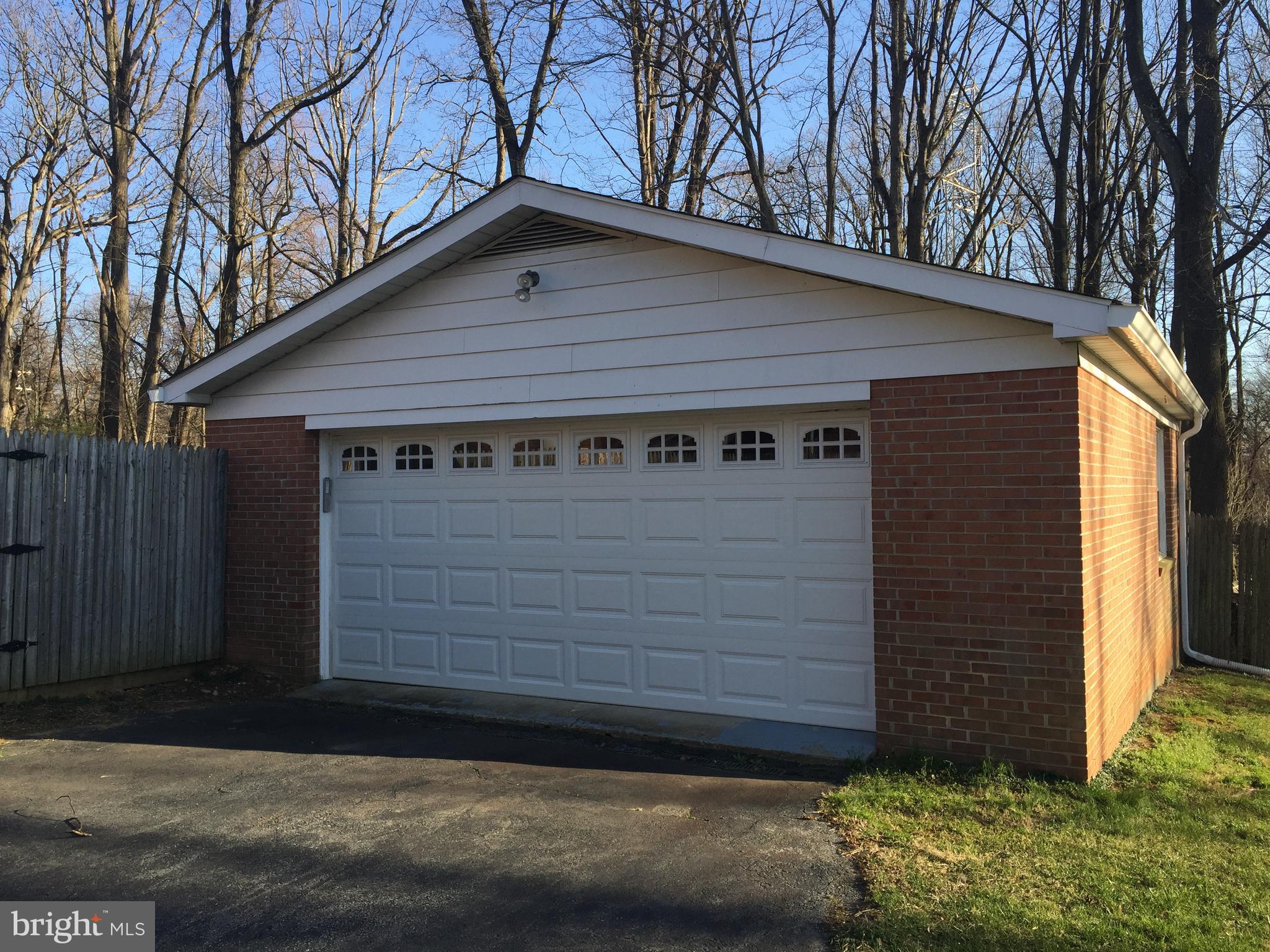 DUNN LORING GARDENS - Residential Lease