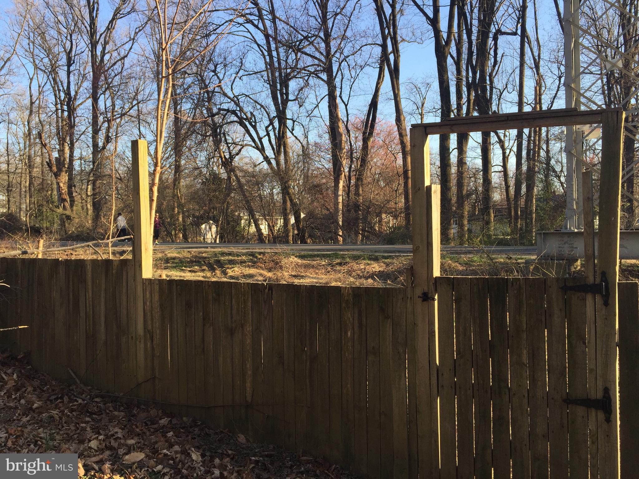 DUNN LORING GARDENS - Residential Lease