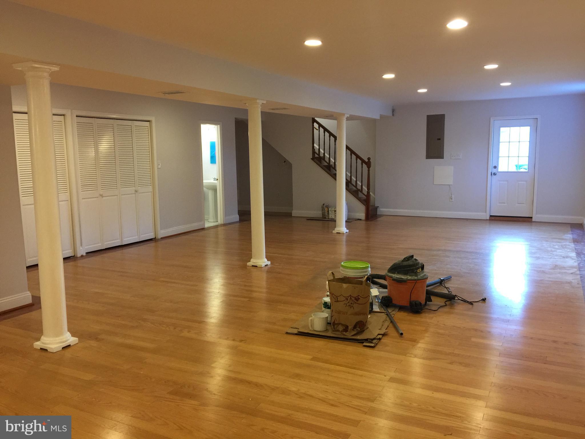 DUNN LORING GARDENS - Residential Lease