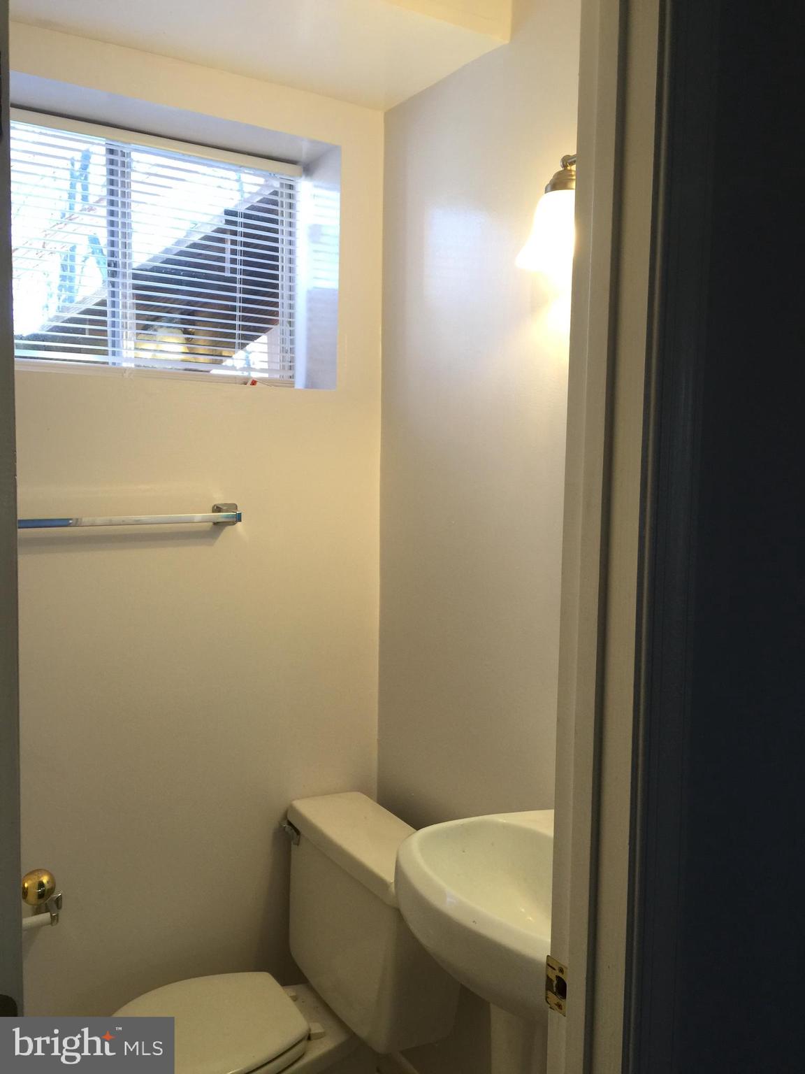 DUNN LORING GARDENS - Residential Lease