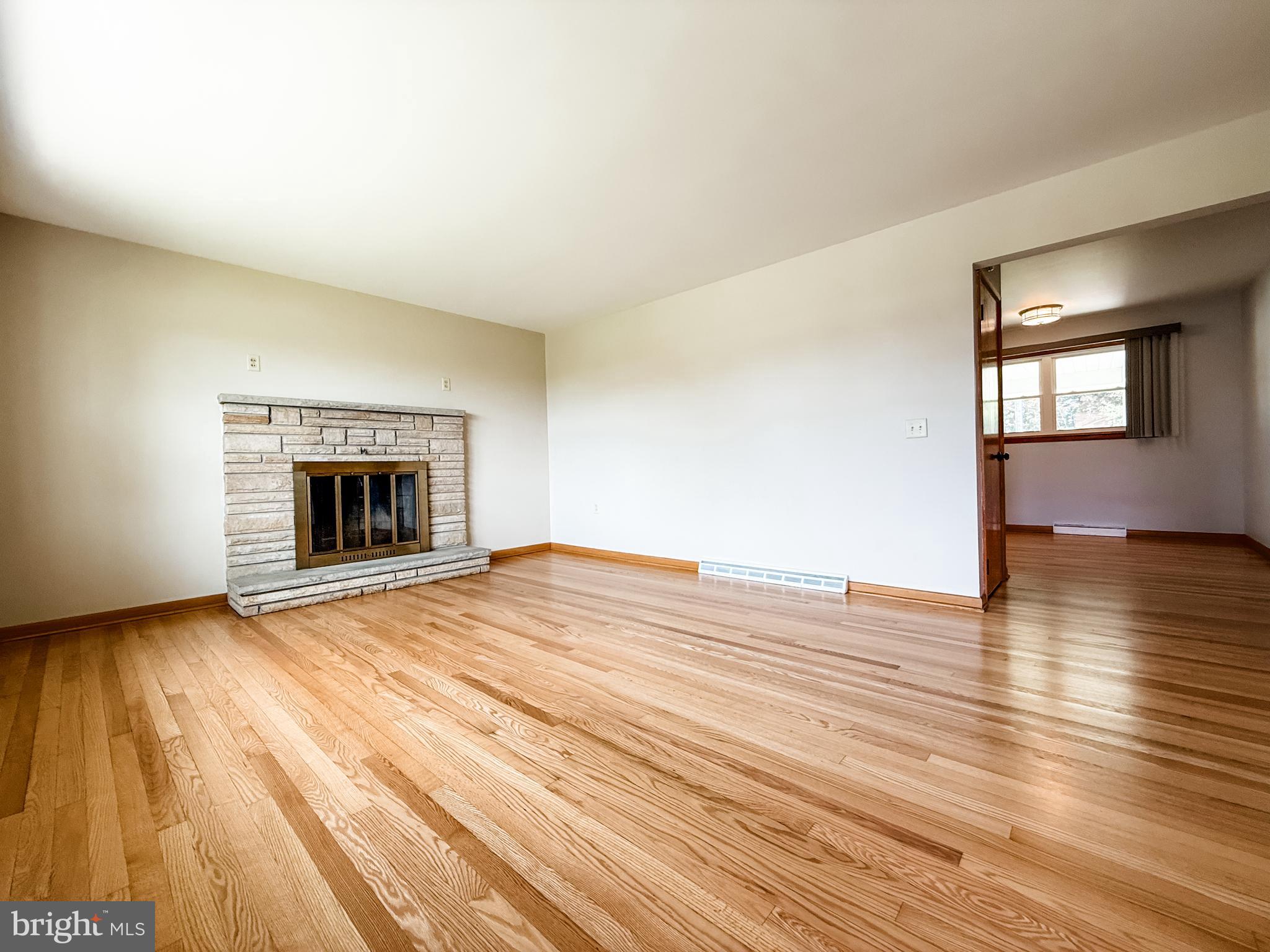 WHITE OAKS - Residential