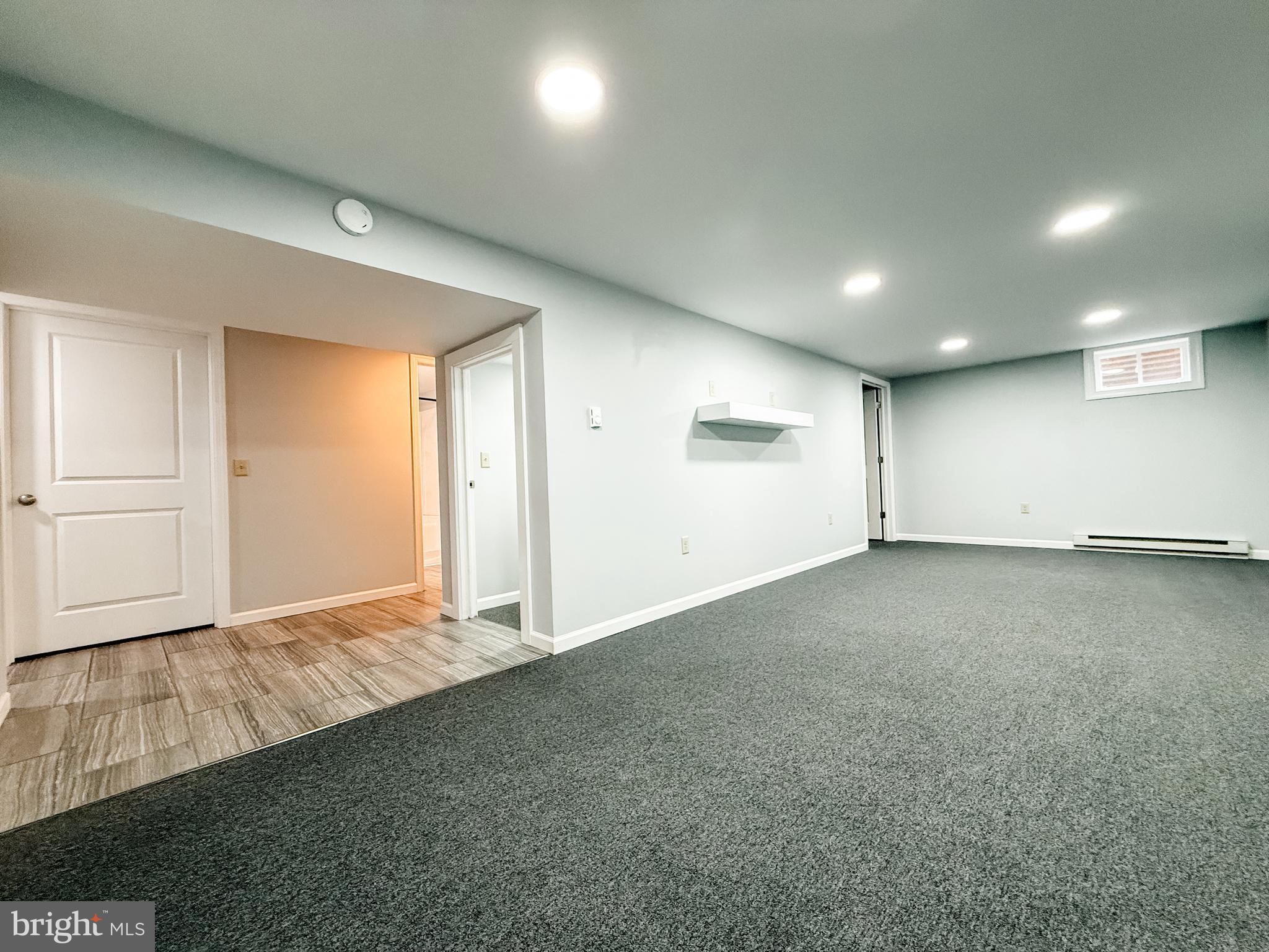 WHITE OAKS - Residential