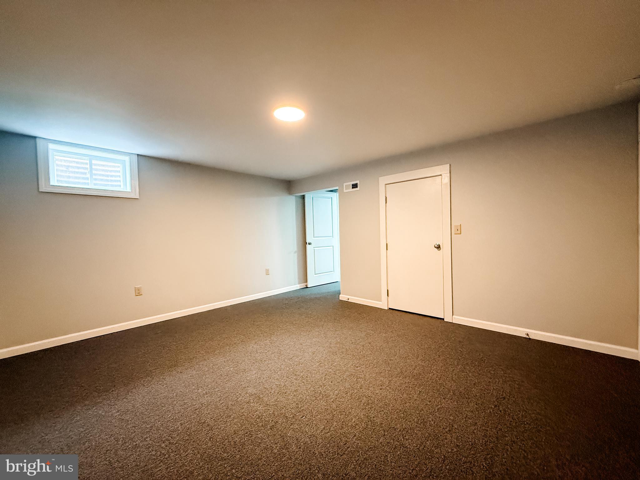 WHITE OAKS - Residential