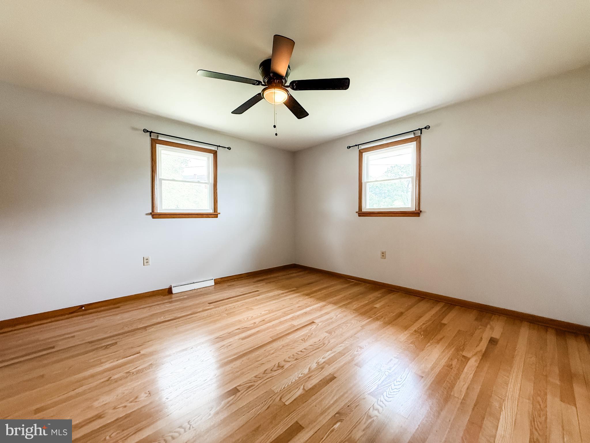 WHITE OAKS - Residential