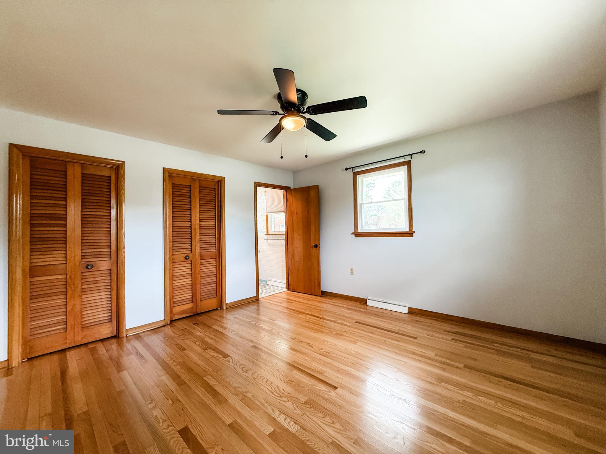 WHITE OAKS - Residential