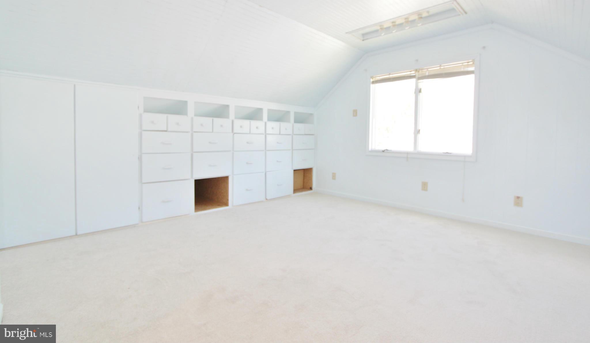 ROSEMONT - Residential