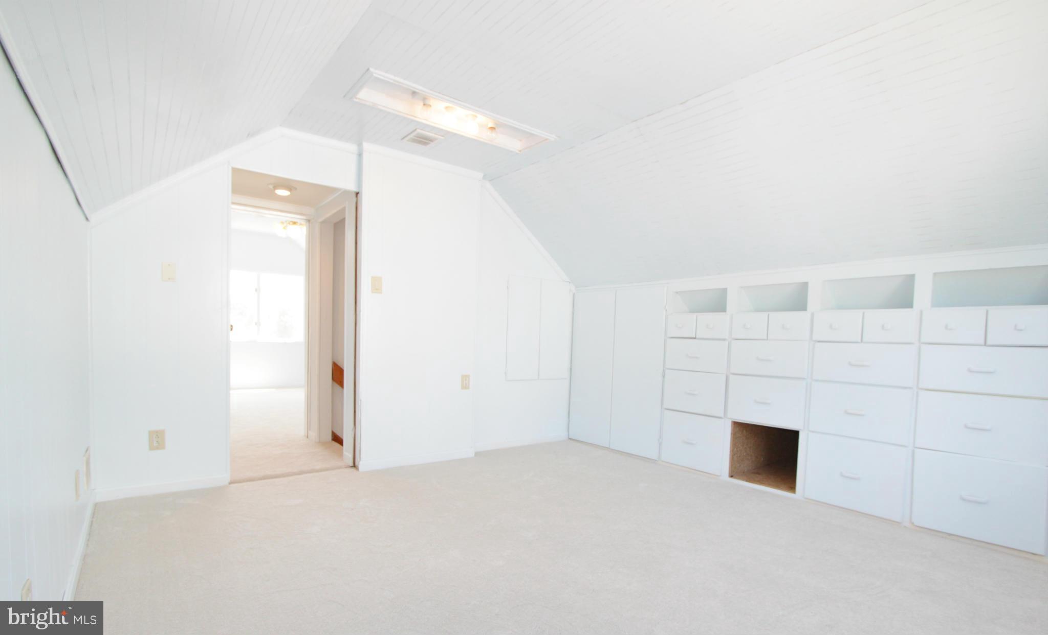 ROSEMONT - Residential