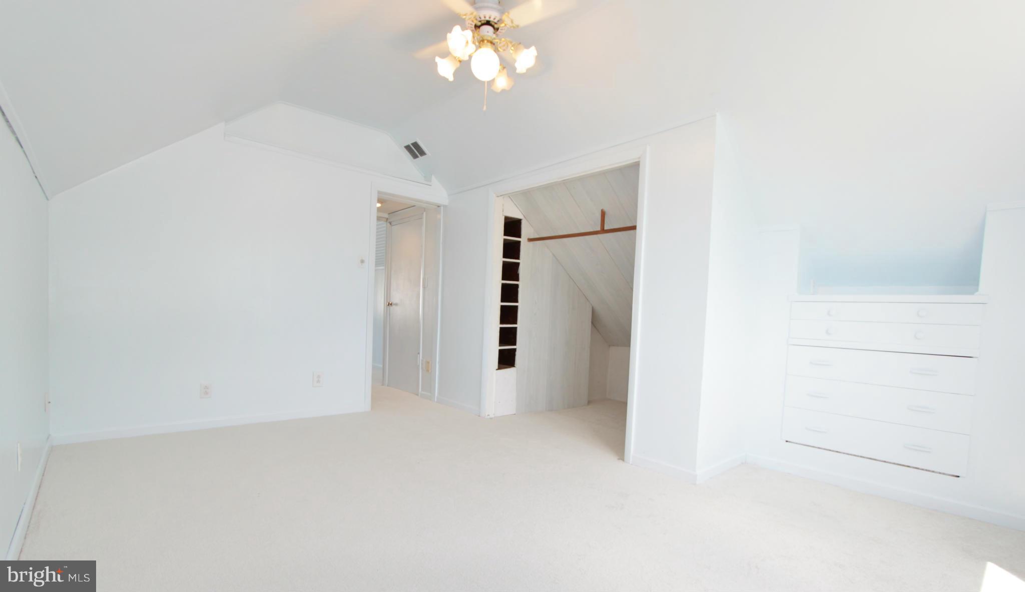 ROSEMONT - Residential