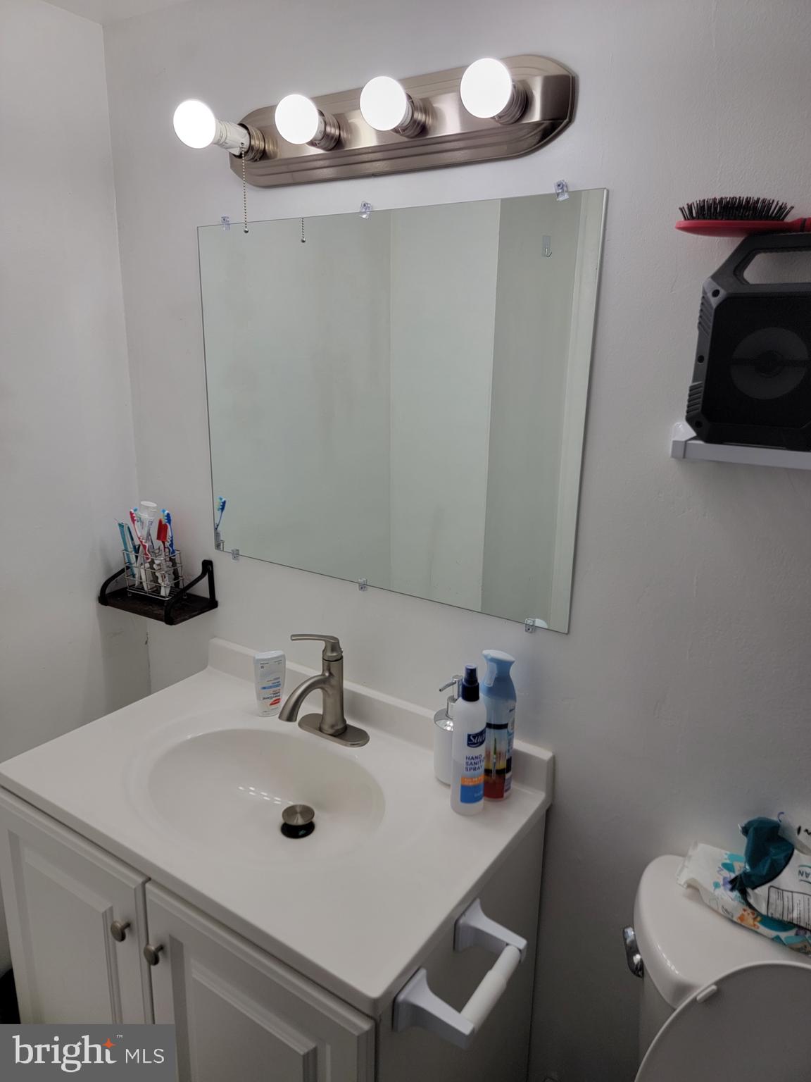 PINEWAY TOWERS - Residential