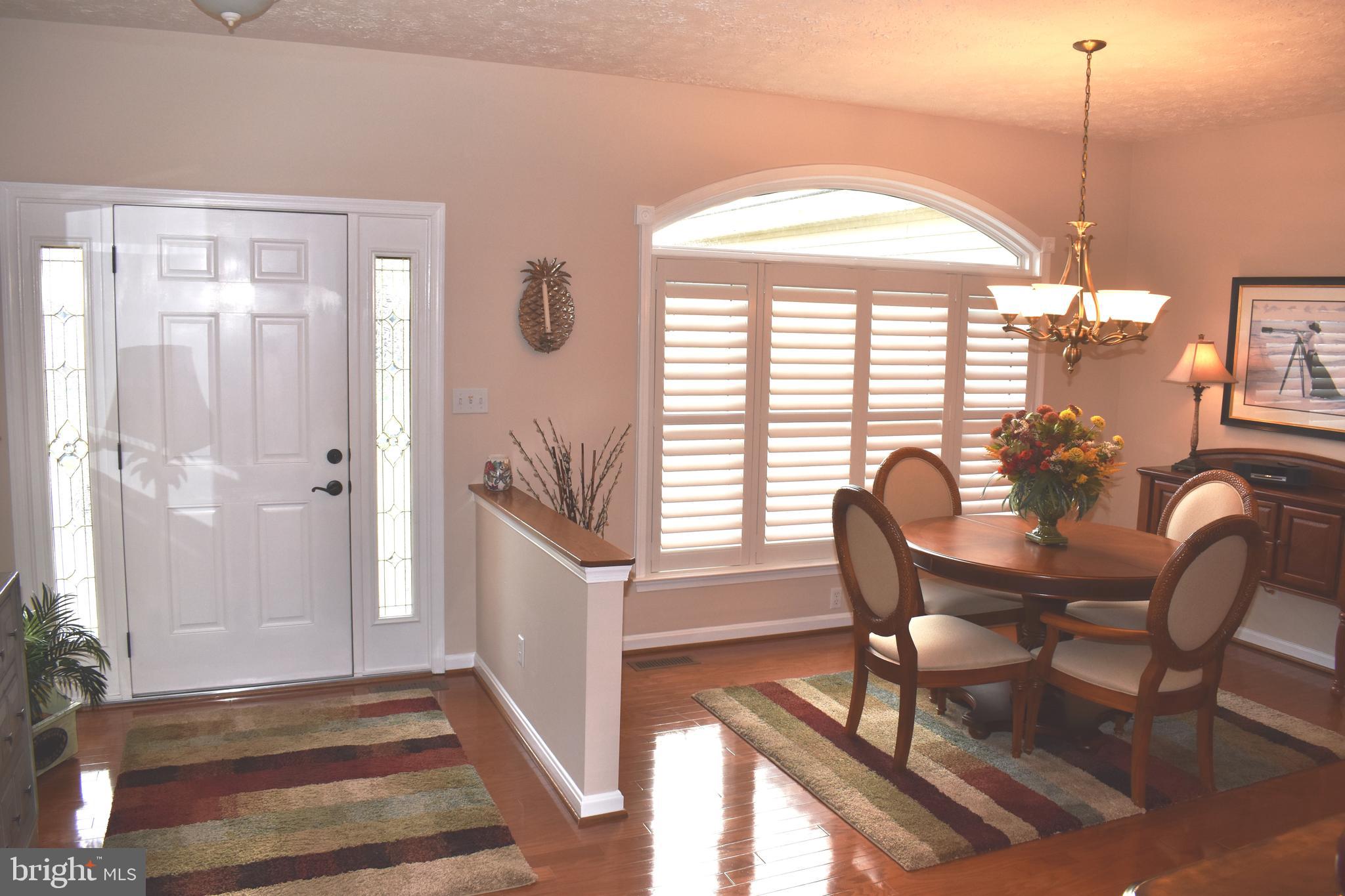 WHISPERING WOODS - Residential